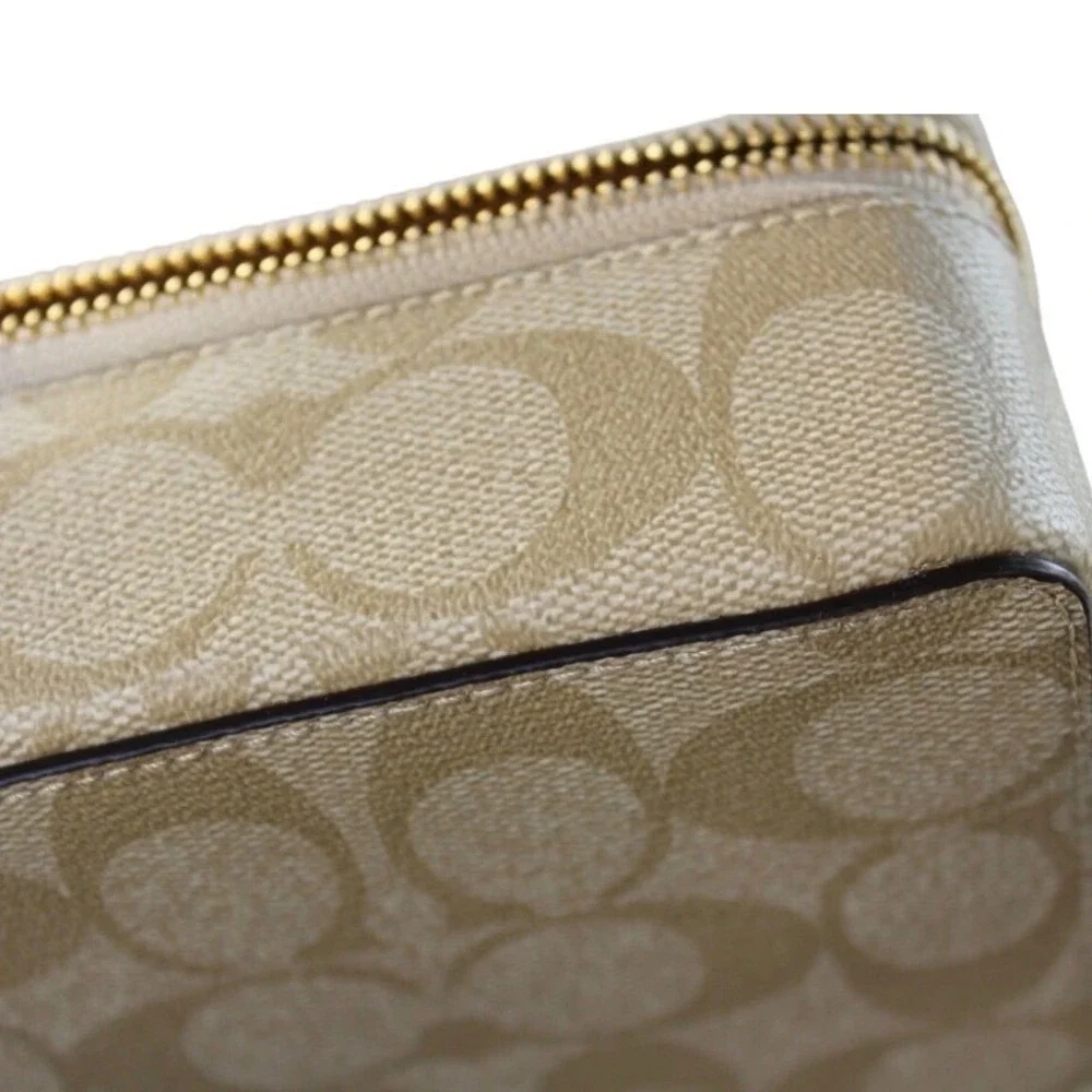 Coach signature coated